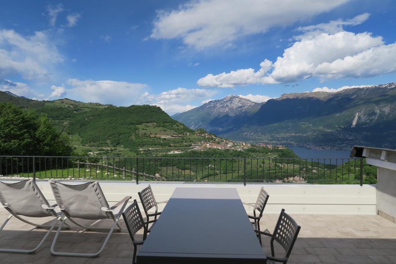 Oasi Da Vinci Aparthotel Tignale Exteriör bild