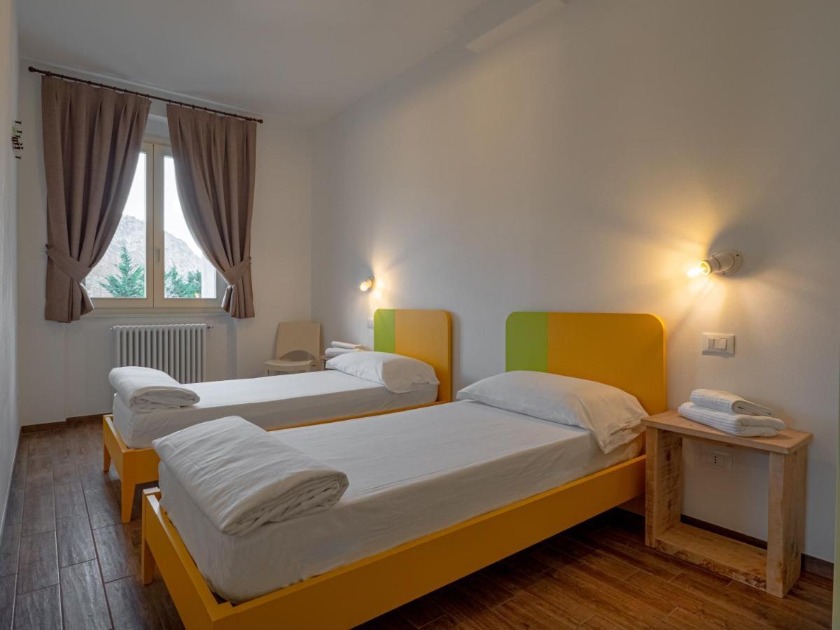 Oasi Da Vinci Aparthotel Tignale Exteriör bild