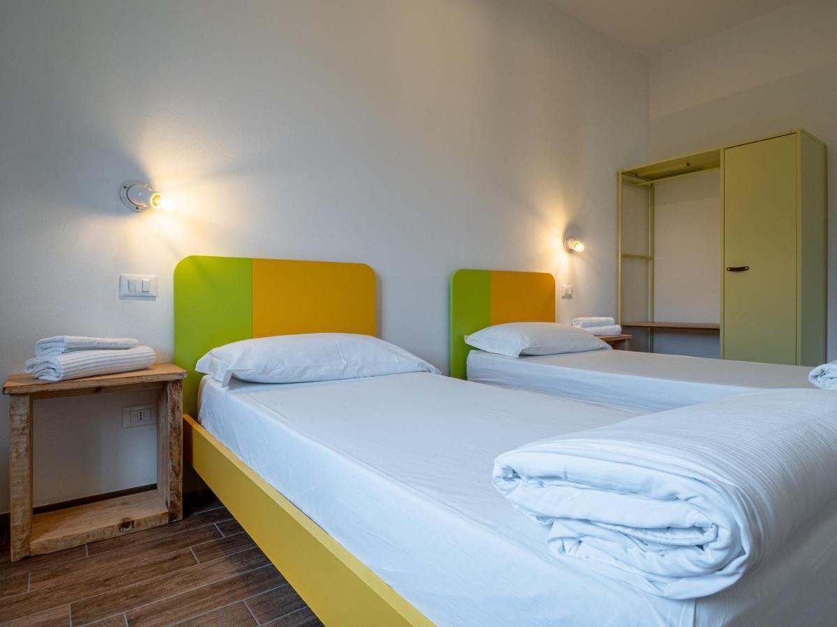 Oasi Da Vinci Aparthotel Tignale Exteriör bild