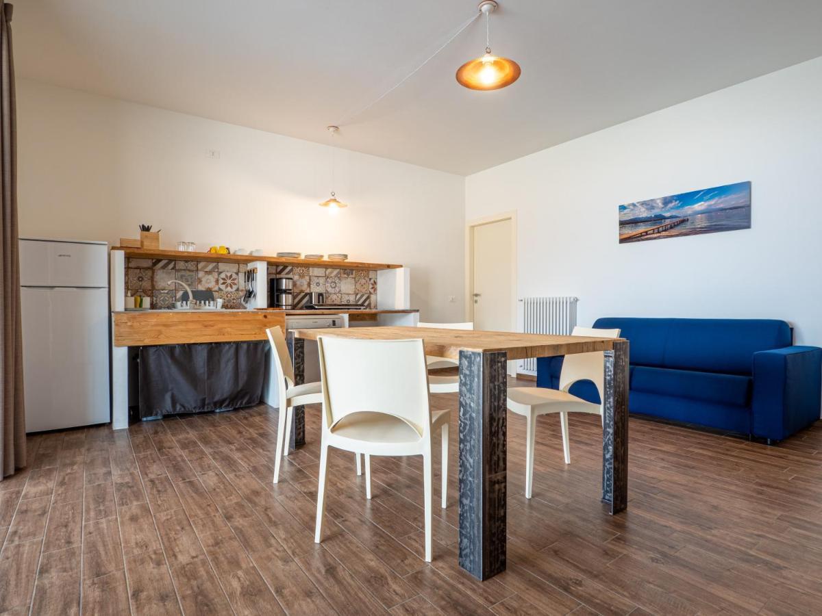Oasi Da Vinci Aparthotel Tignale Exteriör bild