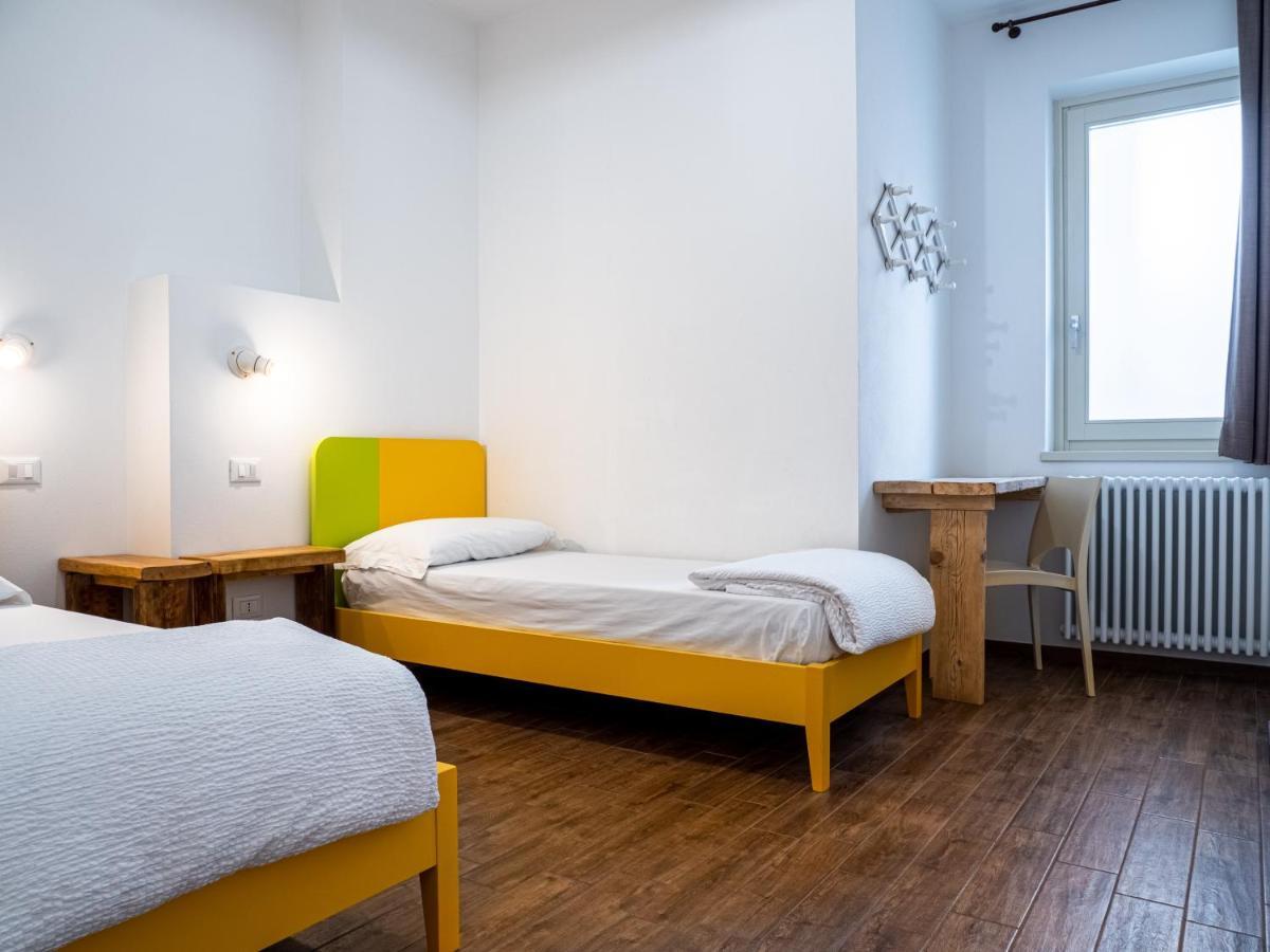 Oasi Da Vinci Aparthotel Tignale Exteriör bild