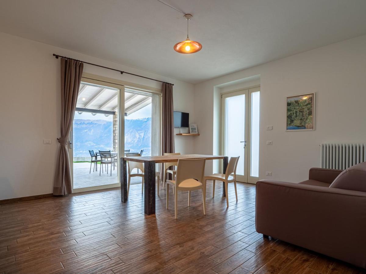 Oasi Da Vinci Aparthotel Tignale Exteriör bild